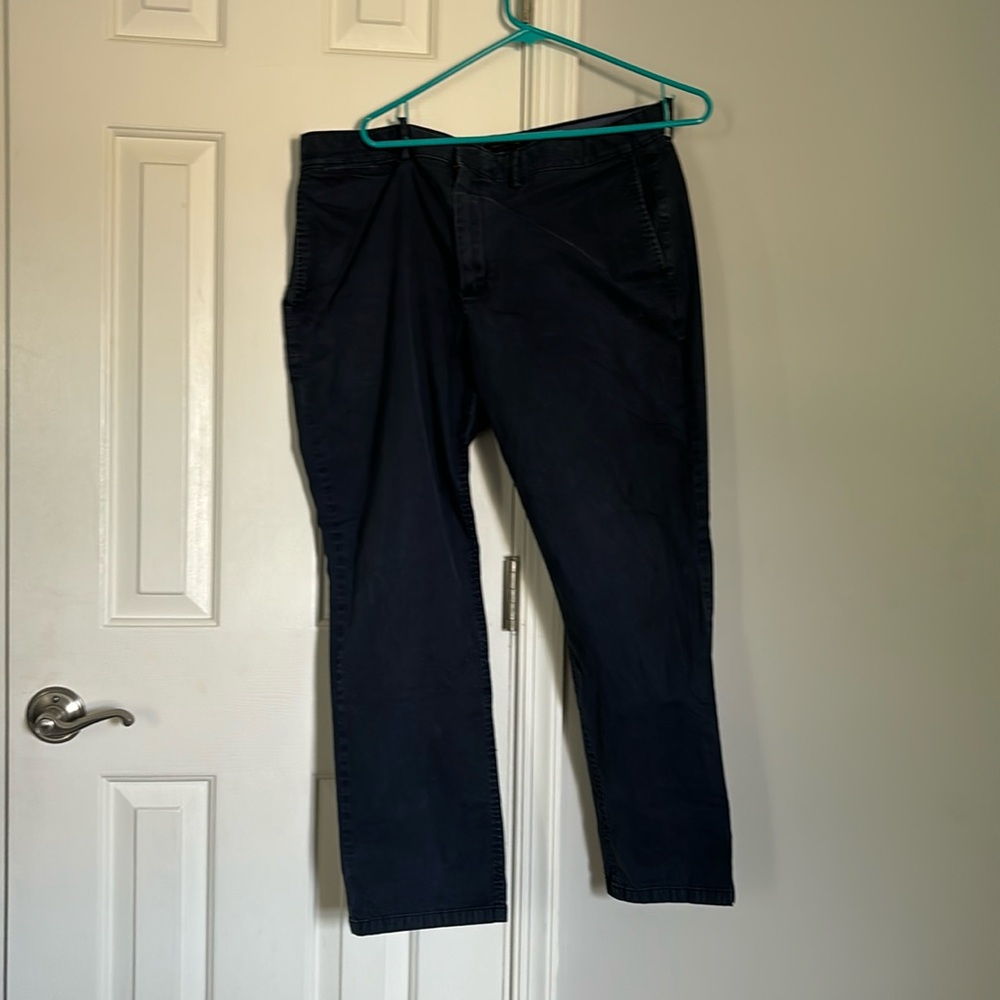 Men’s size 36 waist banana republic navy pants.